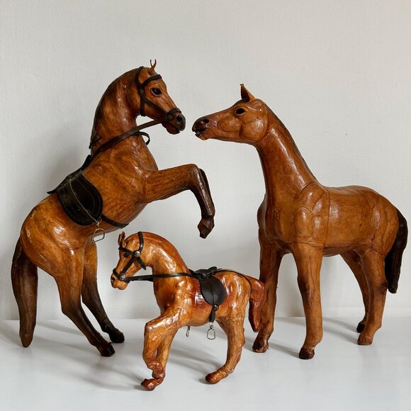 Leather Horse Figures - Picture 1 of 5